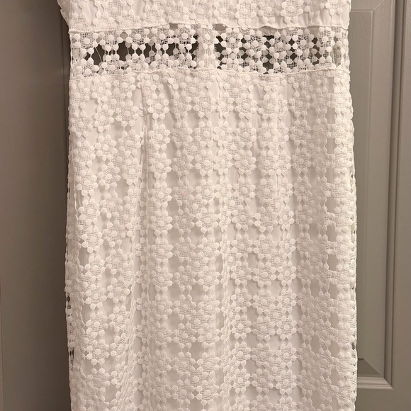 Petal & Pup Lauren Dress - Picture 3 of 5